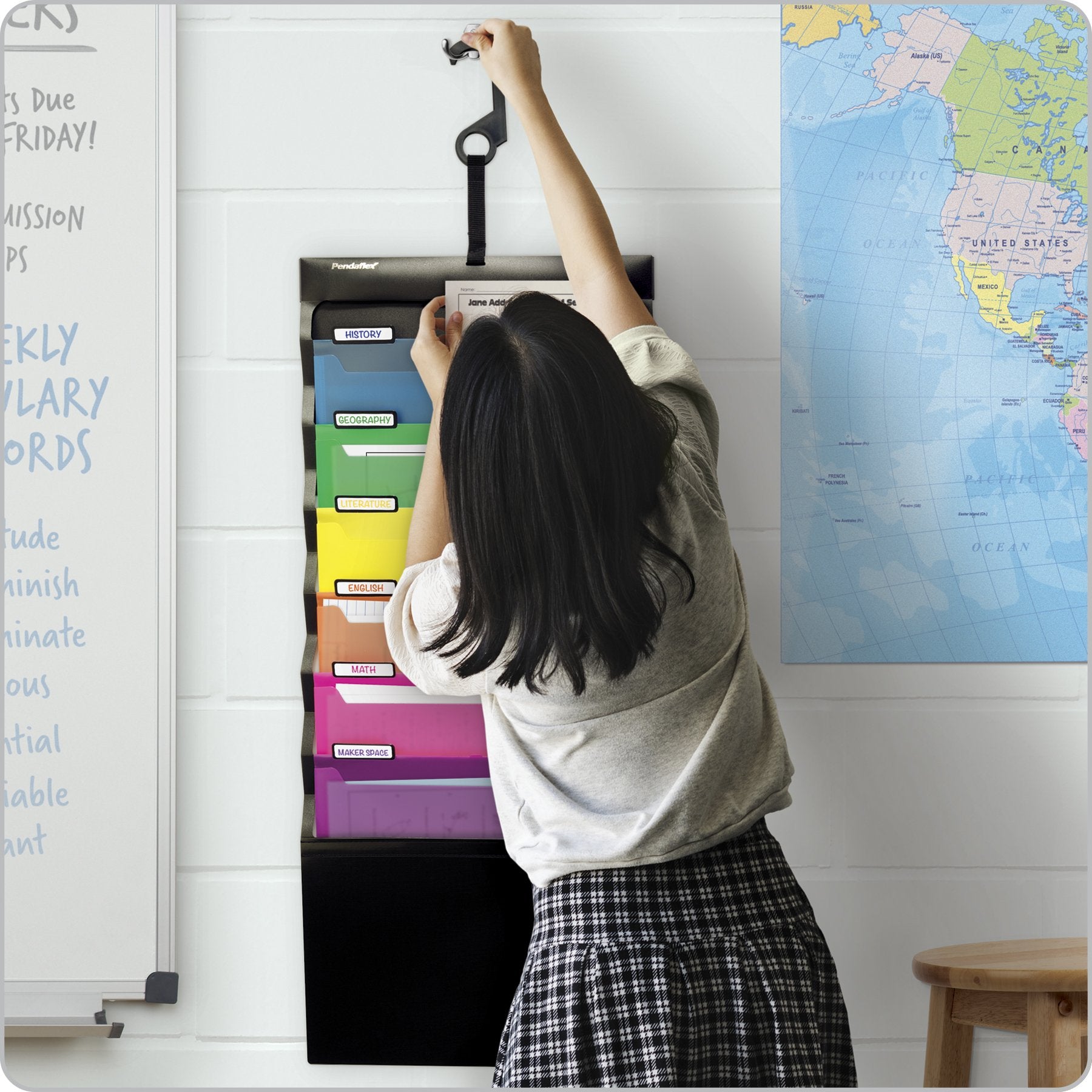 Pendaflex Hanging Organizer, All-in-1 Wall Organizer/Pocket Chart, Black with Bright Color Folders