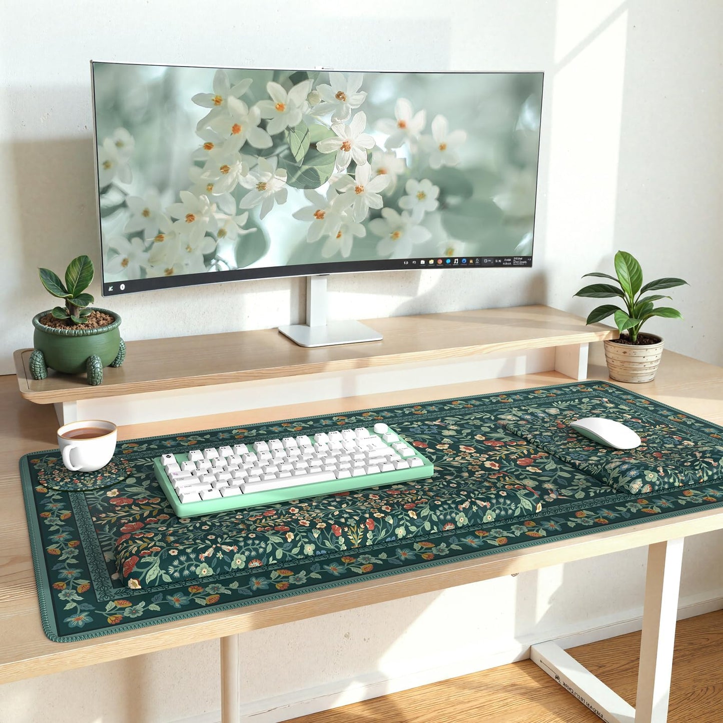 iLeadon Ergonomic Mouse Pad Set with Wrist Rest Non-Slip Desk Mat Set