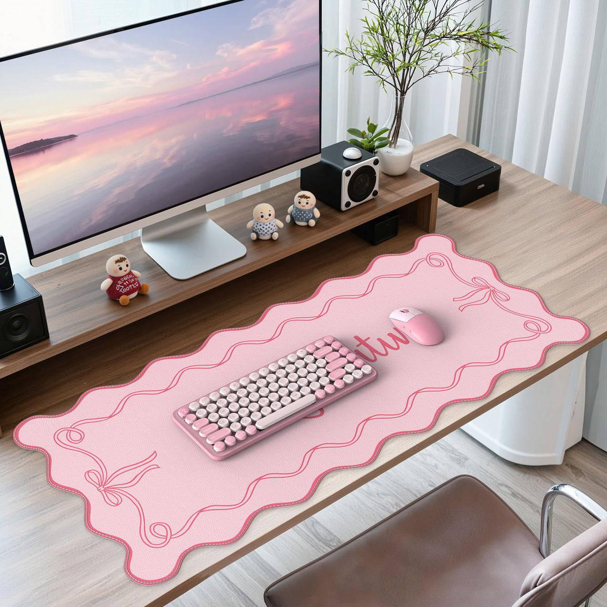 iCasso Pink Mouse Pad, Scalloped Desk Cover Mat, Leather Waterproof Desk Pad Mat for Desktop