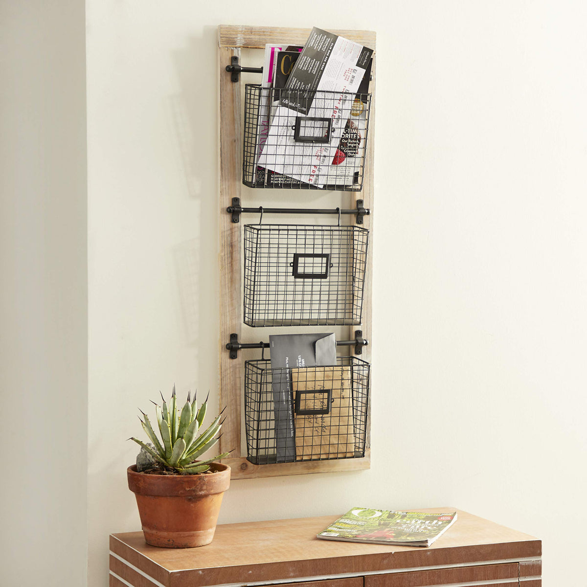 Deco 79 Farmhouse Metal Wall Mounted Rack for Magazines, Books, Newspapers, Bathroom/Offie/Living