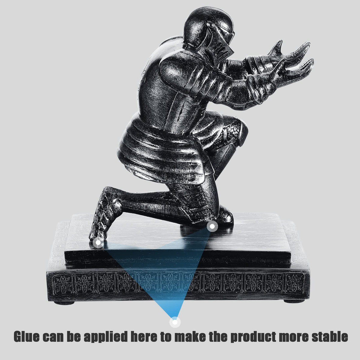 Spakon Knight Pen Holder with 2 Pens, Resin Desk Accessories,Classic,Iron