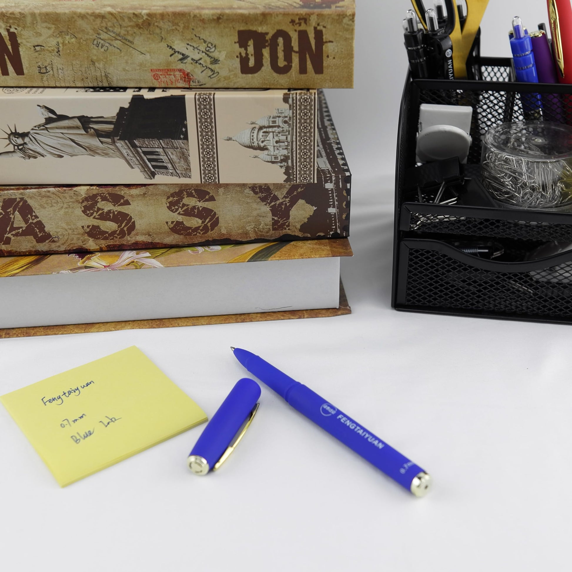 Fengtaiyuan Capped Gel Pens, 0.7mm Fine Point Quick Dry Blue Ink, UV Plated Soft-Touch Thick