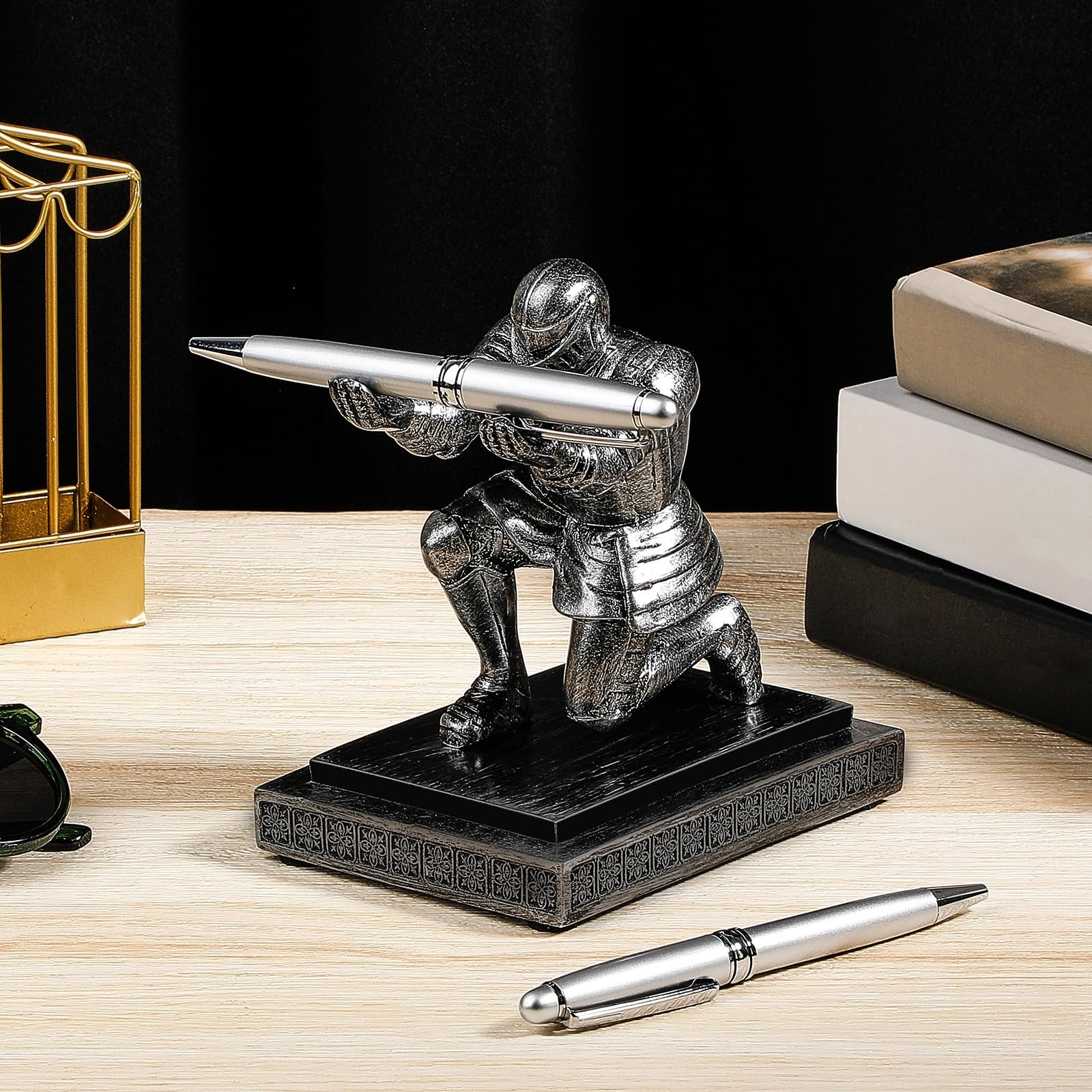 Spakon Knight Pen Holder with 2 Pens, Resin Desk Accessories,Classic,Iron