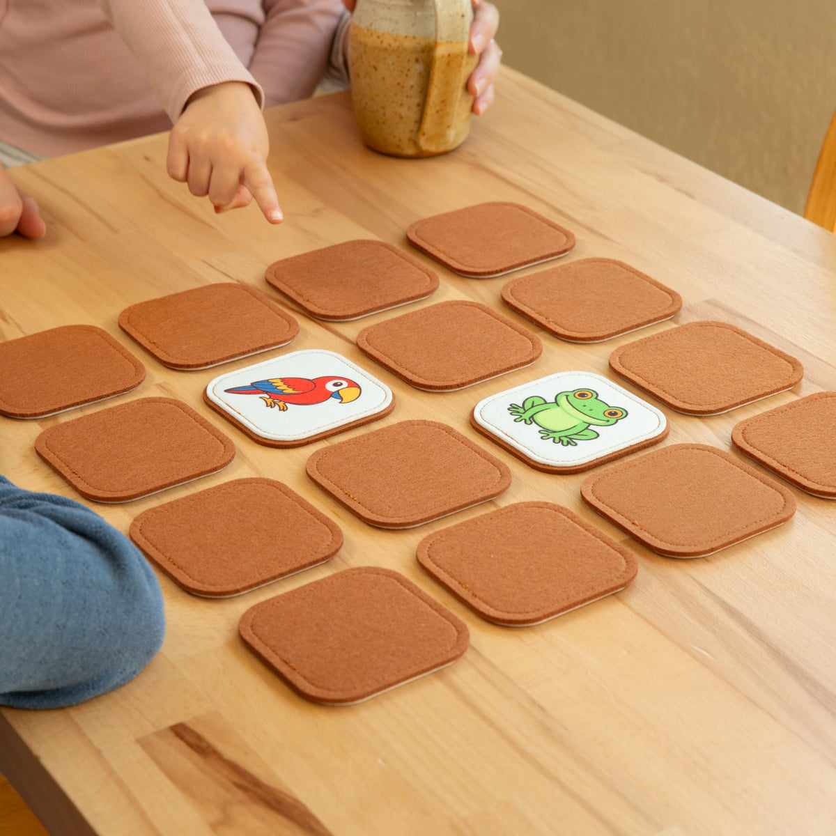 Felt Jungle Matching Game for Toddlers – Wild Animal Memory Game & Flash Cards – Soft and Safe for