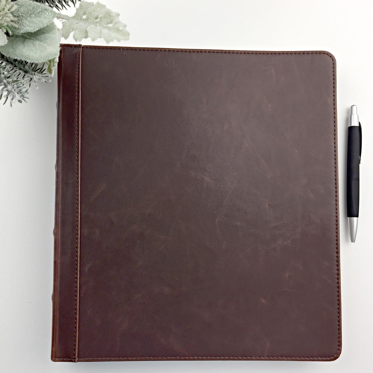 Samsill Vintage Leather 3 Ring Binder, Professional Organizer, Planner, 1 Inch Round Ring (Holds