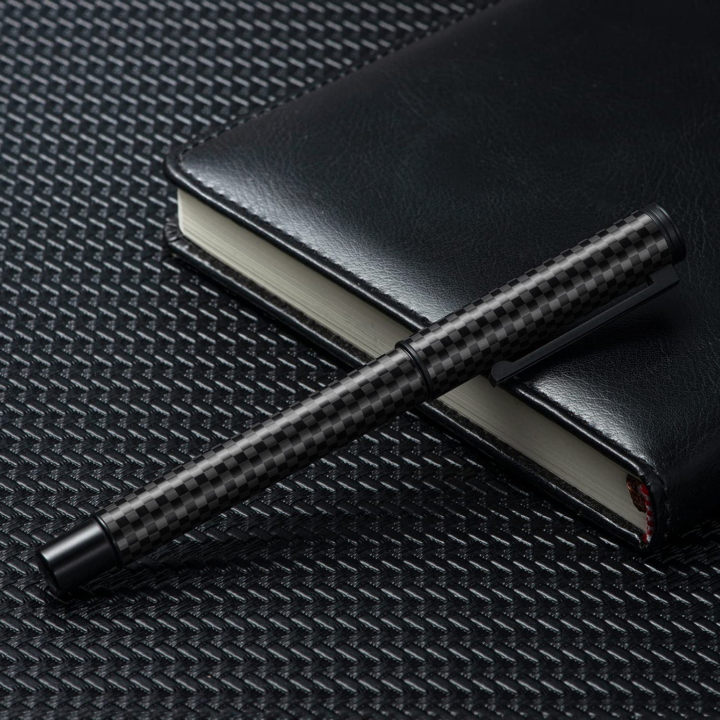 Hongdian Black Carbon Fiber Fountain Pen, Bent Nib Fude Pen for Calligraphy Writing (Fine to Broad)