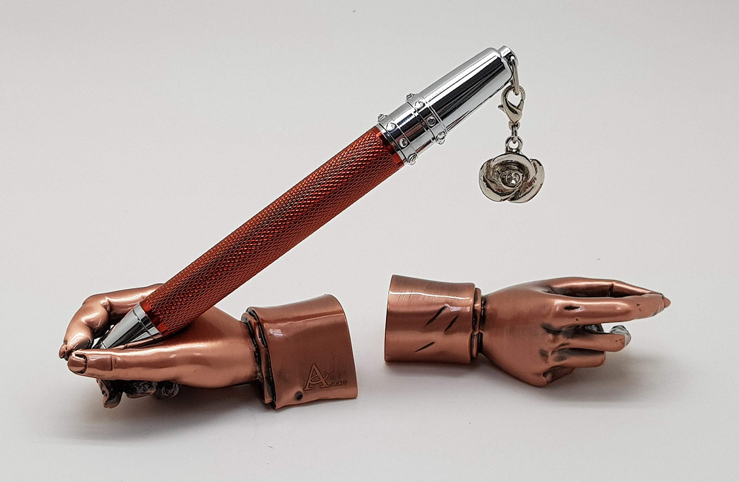 ACELY Executive solid heavy hand-shaped pen holder metal art craft paperweight for desktop
