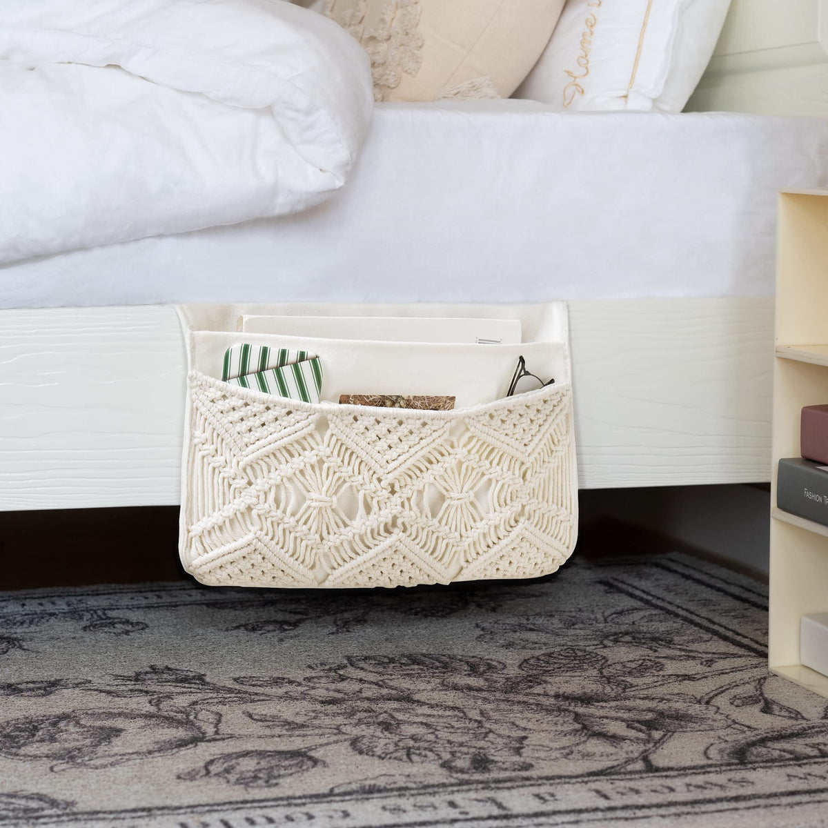 Mkono Macrame Bedside Caddy, Boho Bed Storage Organizer, 4 Pockets Ivory