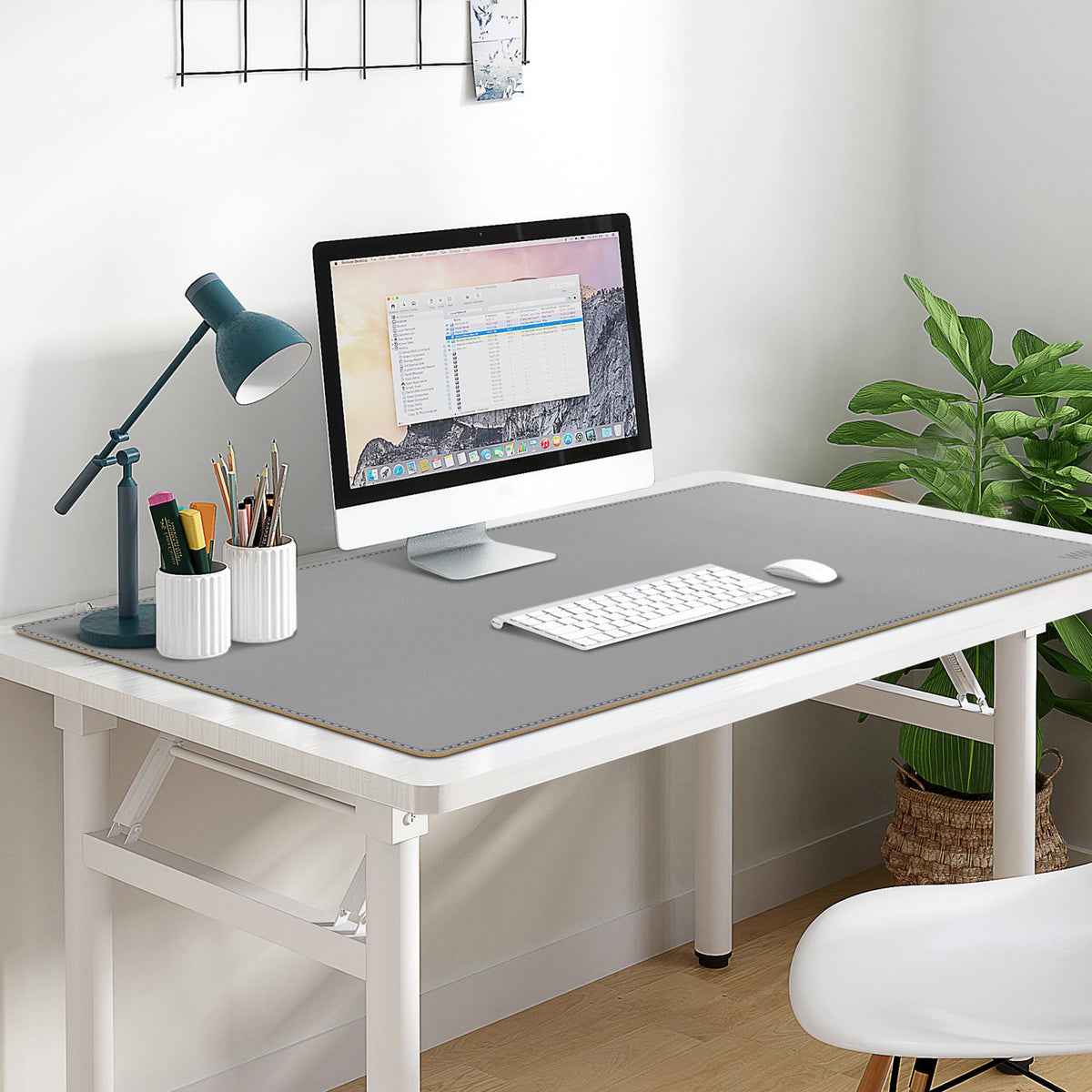 Vyaaa Cork & Leather Desk Mat, 43.3“ x 19.7” Dual Sided Leather Desk Pad, Waterproof Extra Large