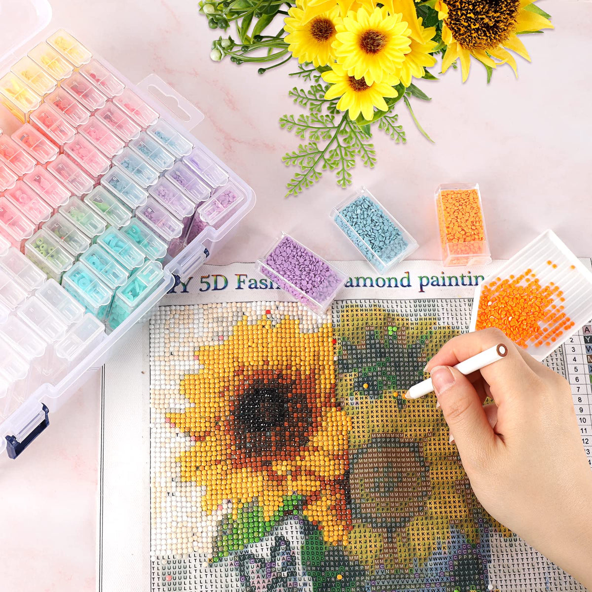SGHUO Diamond Painting Storage Container 120 Slots Bead Organizer Box Tools