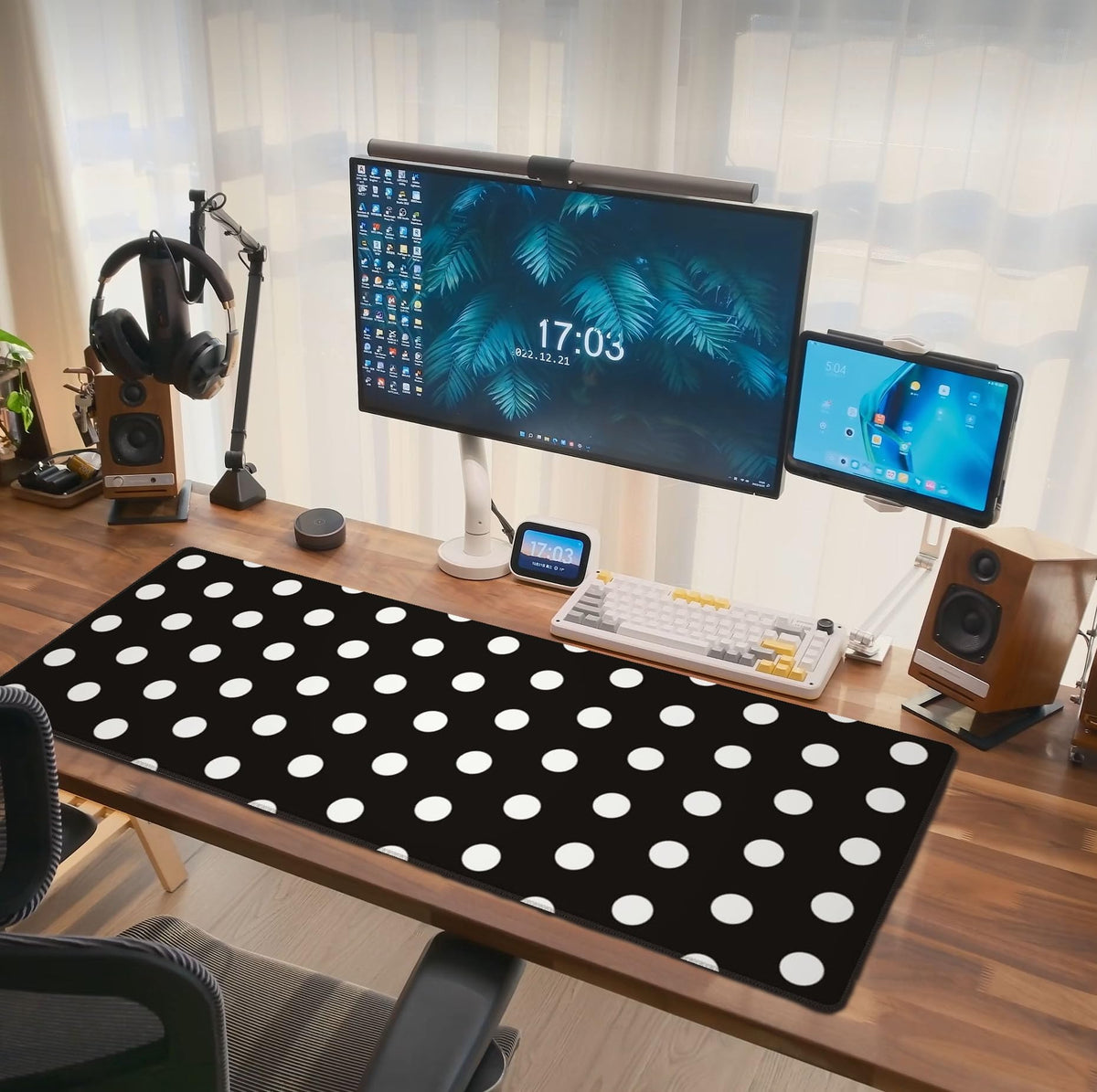 White Polka Dot Mouse Pad Extended Large Gaming Mousepad XL Big Long Oversized Desk Mat Stitched
