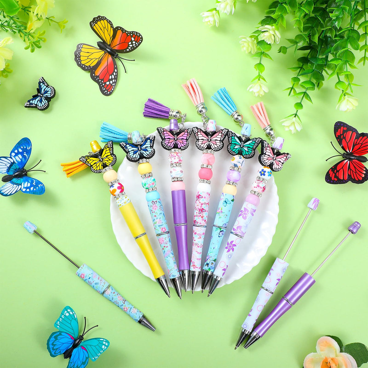 Qeeenar 130 Pcs Beadable Pens Kit Butterfly Bead Plastic Ballpoint Pen