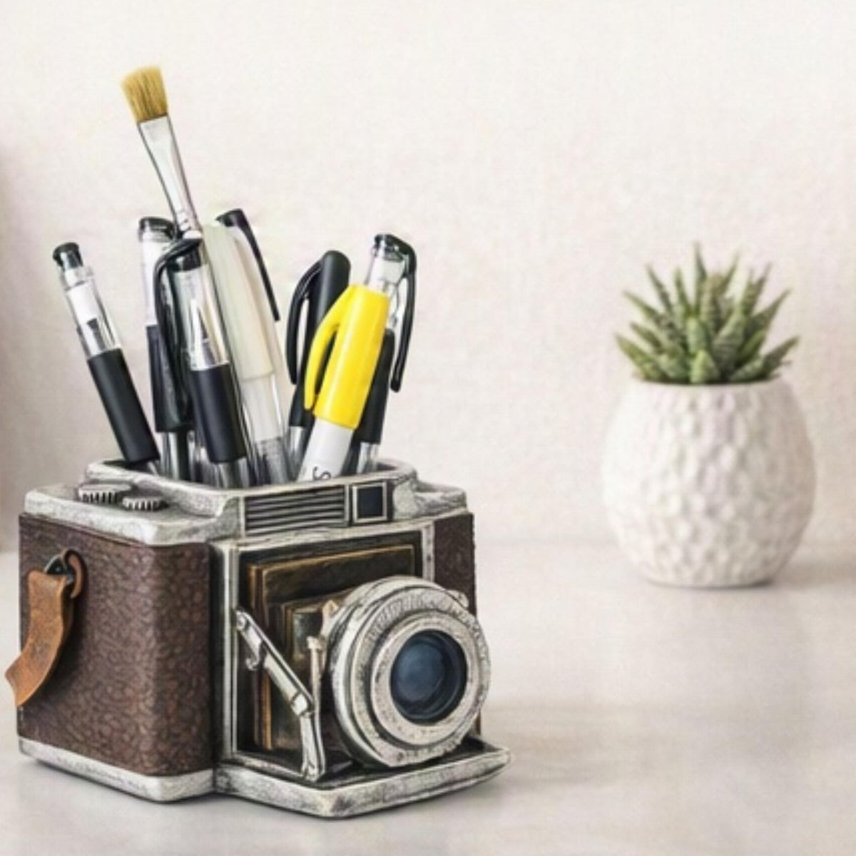 Bellaa Camera Pen Pencil Holder Vintage Retro Antique Style Shabby Chic Desk Organizer Office
