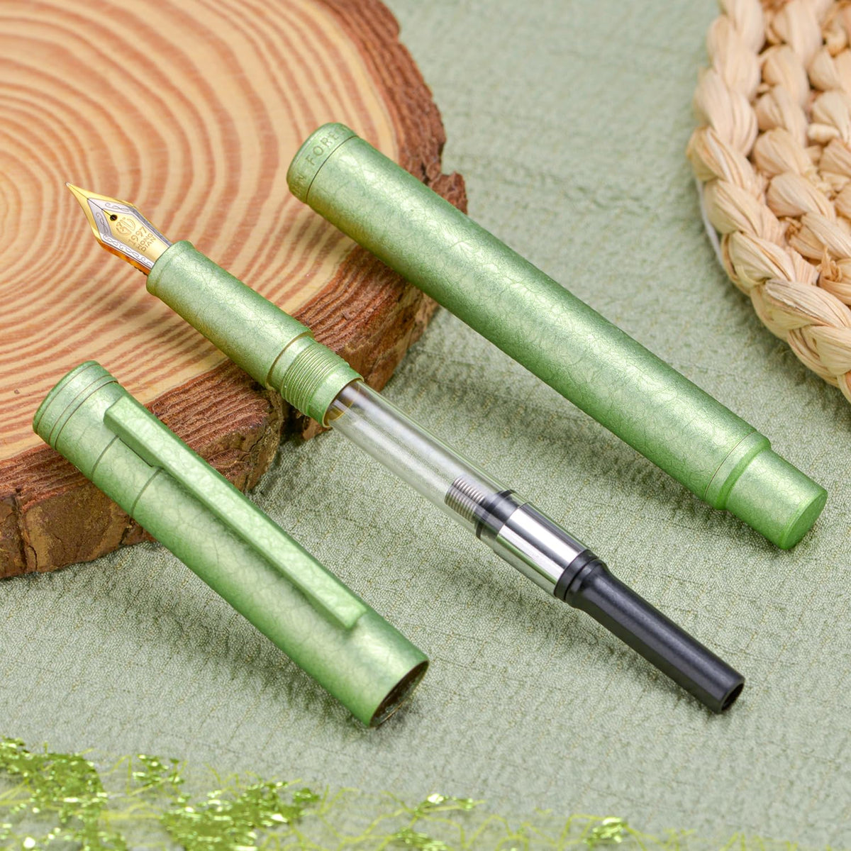 Hongdian 1851 Forest Fountain Pen Applegreen Ice Flowers, Fine Nib Classic Design with Converter