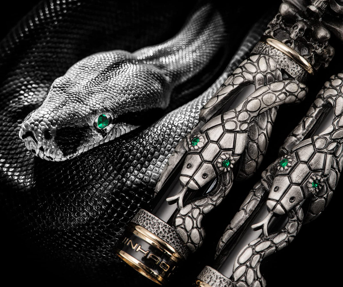 Jinhao Black Snake Fountain Pen Bent Nib Fude Pen with Skull Head Solid Metal
