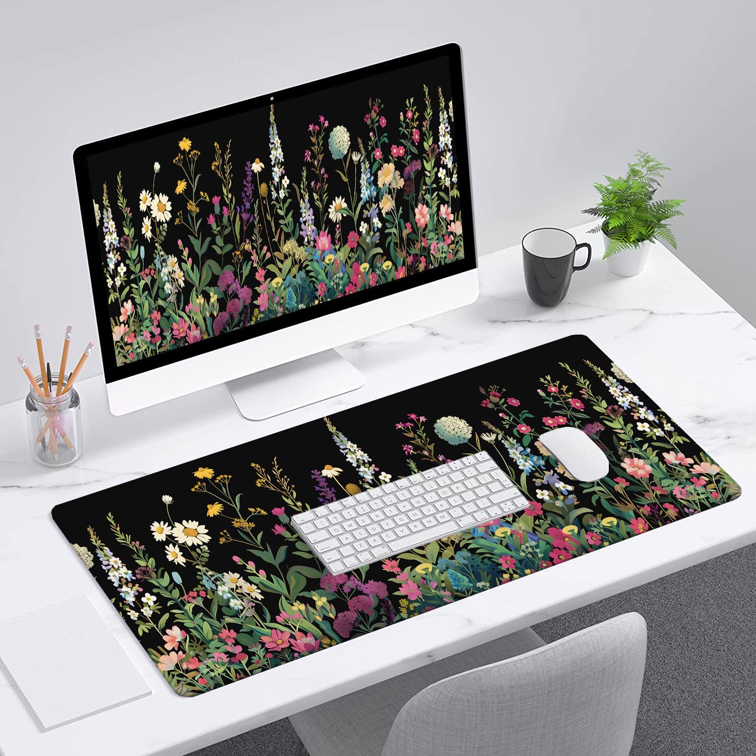 Floral Desk Mat Cute Plant Wildflowers Flowers Large Gaming Mouse Mat with Stitched Edges,Non-Slip