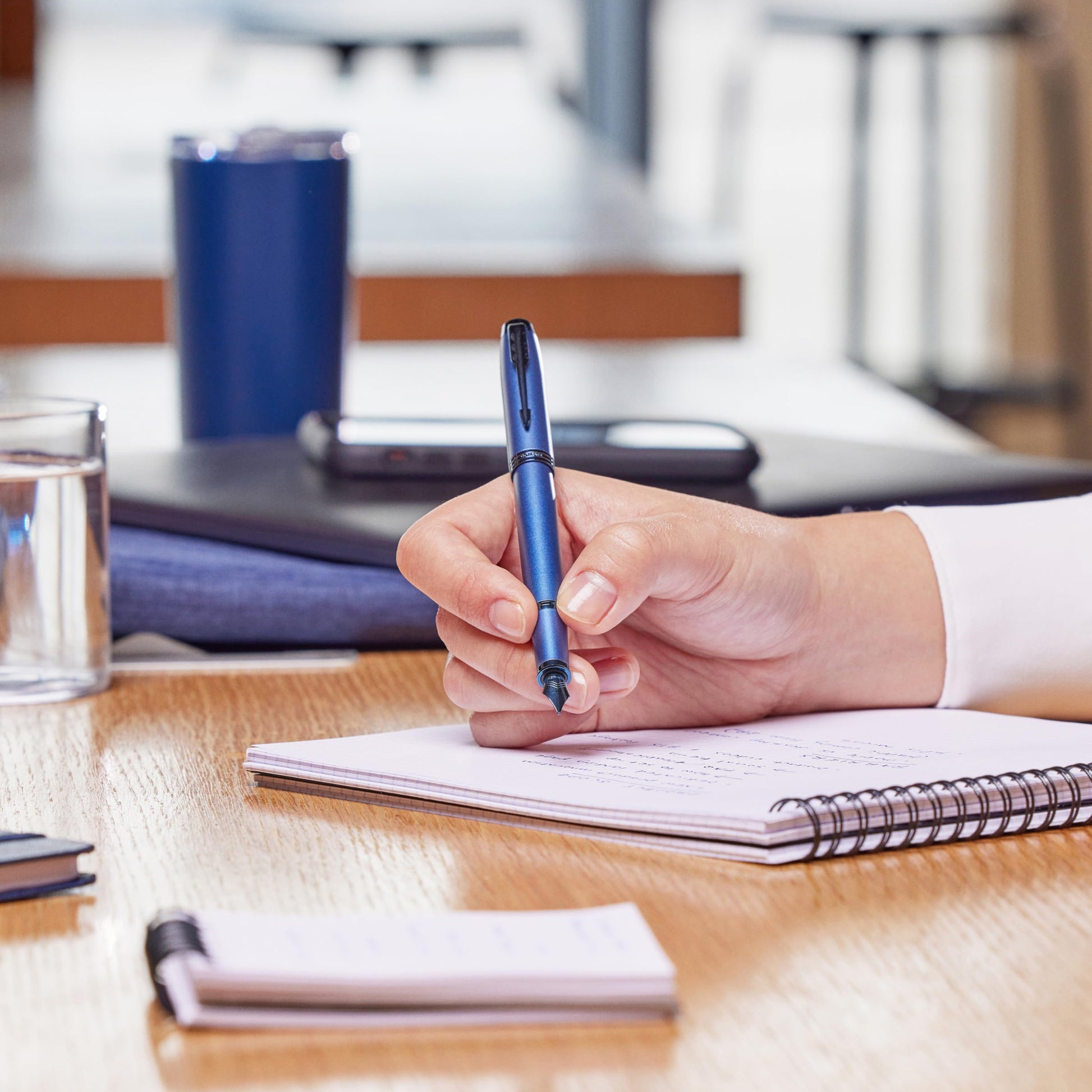 PARKER IM Monochrome Fountain Pen | Blue Finish and Trims | Fine Nib | Blue Ink | Gift Box