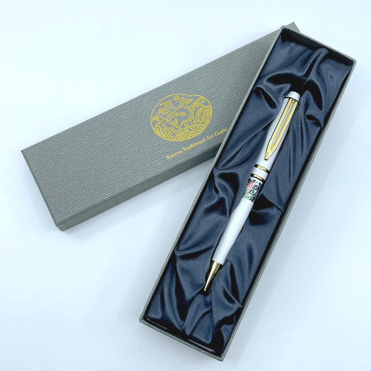Nacreh Inlay Mother of Pearl Design Handmade Ballpoint Pen Retractable Executive Gift Deluxe