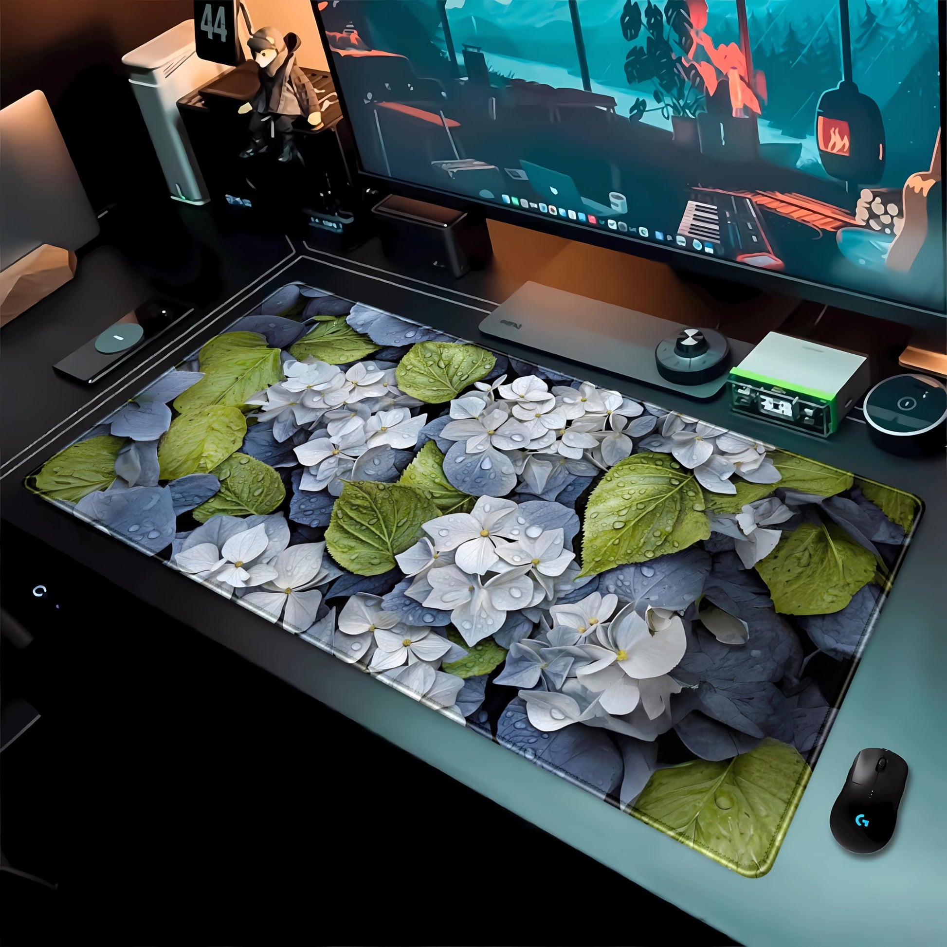 Large Desk Mat Hydrangea Floral Extended Gaming Mouse Pad, Keyboard Mouse Mat for Office & Home
