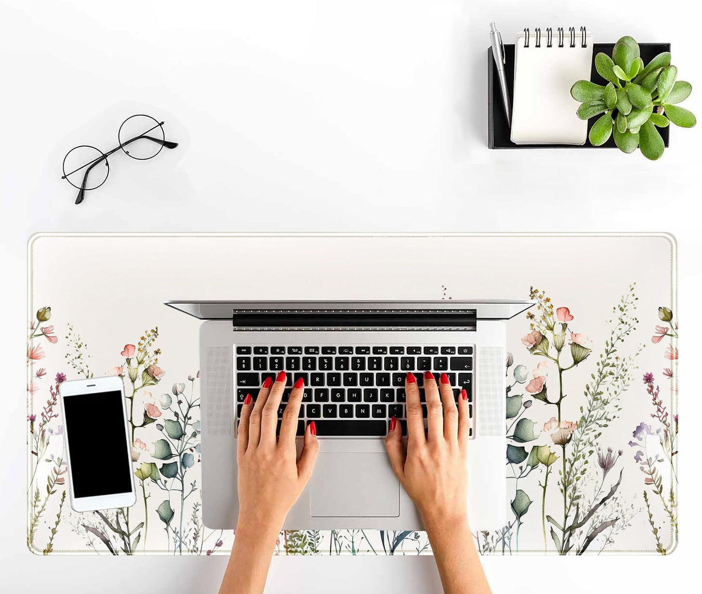 Floral Desk Mat Beige Boho Desk Pad, Large Extend Mouse Pad XXL, Cute Minimalist Flowers Keyboard