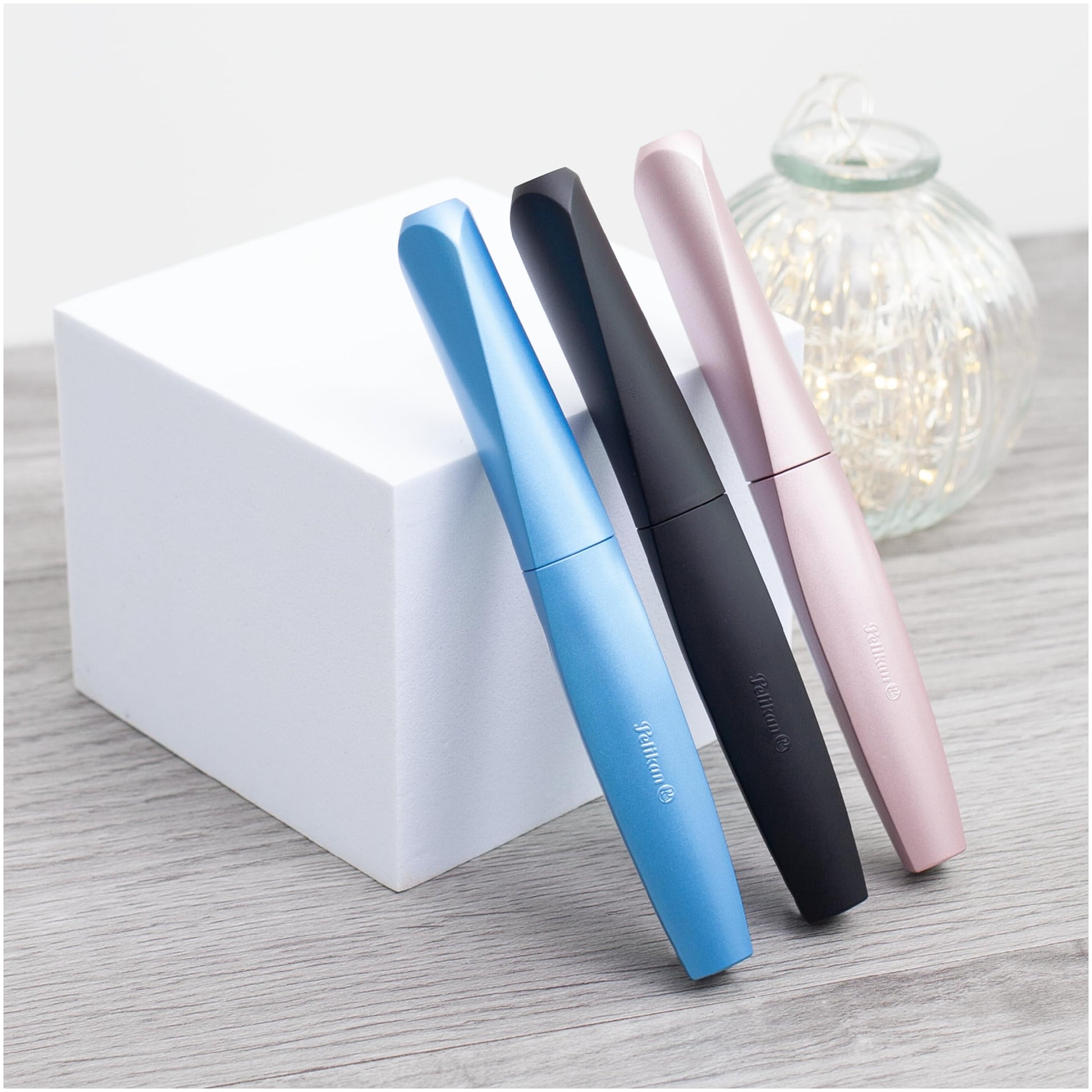 Pelikan Twist Fountain Pen with 1 Ink Cartridge, Medium Nib, Girly Rose, Boxed (806251)