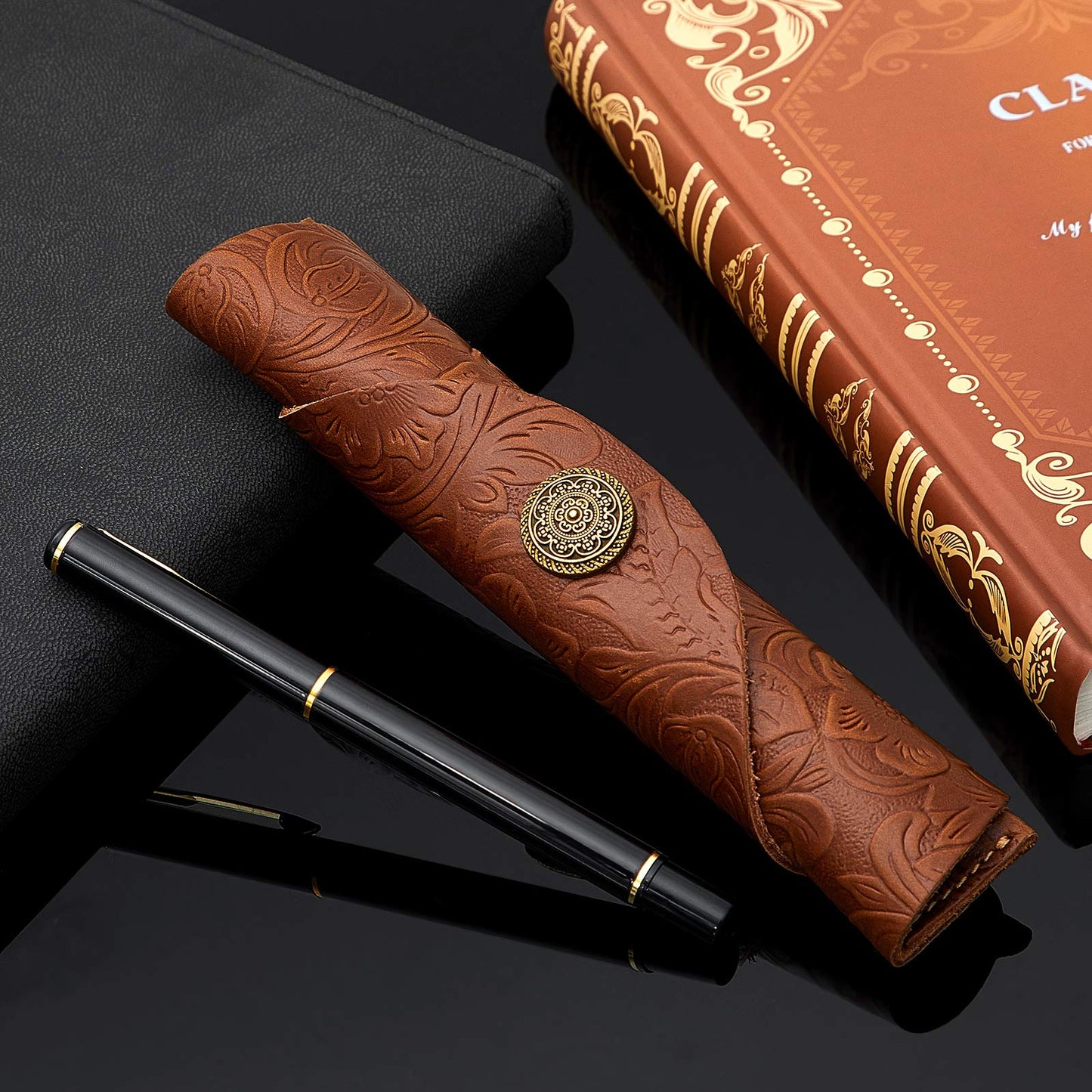 Zonon 2 Pieces Vintage Handmade Leather Pen Case Carved Roll Leather Pen Holder for School Home