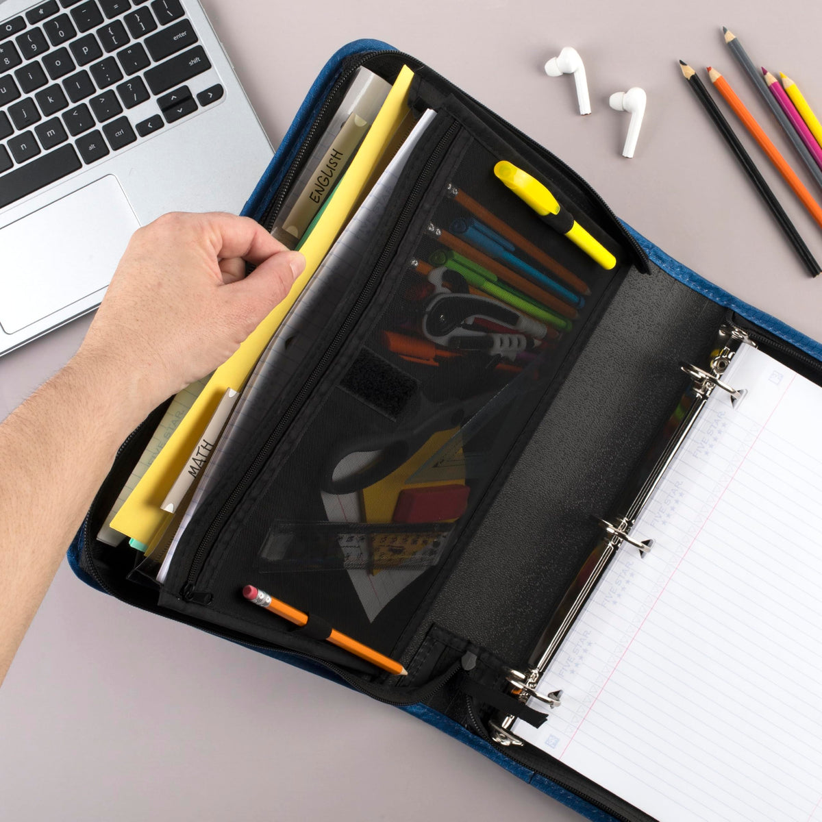 Five Star Zipper Binder, 1-1/2 Inch 3-Ring Binder with Round Rings, 3-Pocket Expanding File, 500
