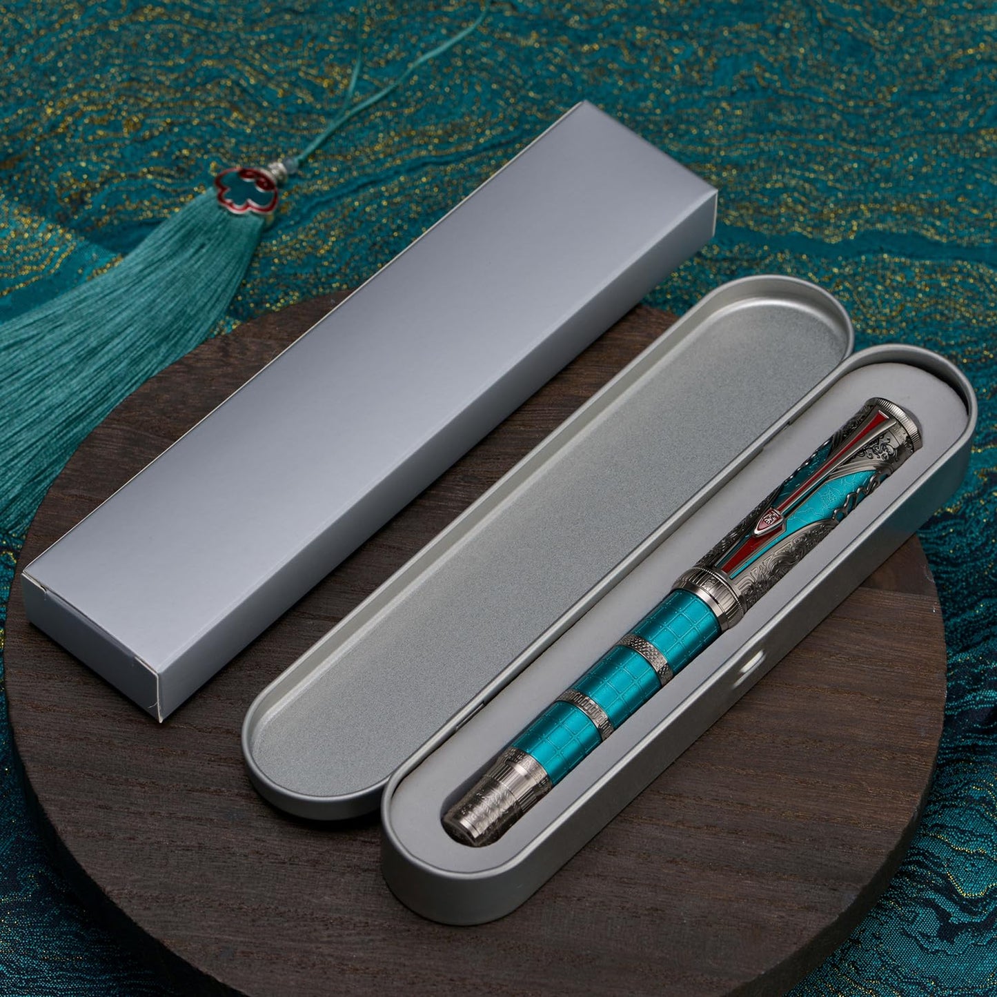 Hongdian D5X Fountain Pen Turquoise Color Fine Nib, Qin Dynasty Retro Chinese Totem Engraving