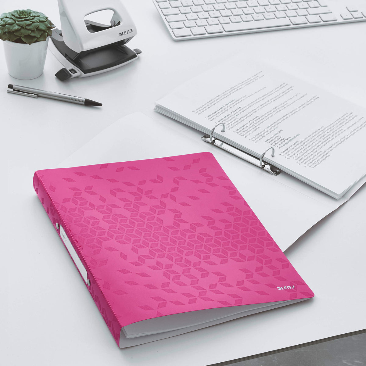 Leitz 4 Ring Binder, Holds up to 190 Sheets, Wow Range, 25 mm Spine, 42580023 - A4, Pink Metallic
