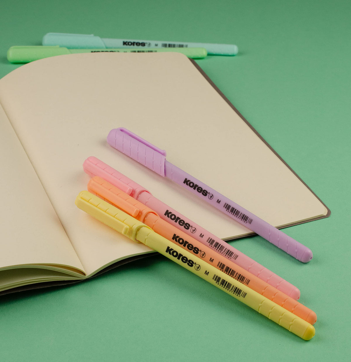 Kores - K0R-M: Ballpoint Pens with BLUE Semi-Gel Ink in Pastel Design, 1 mm Medium Point Biro for