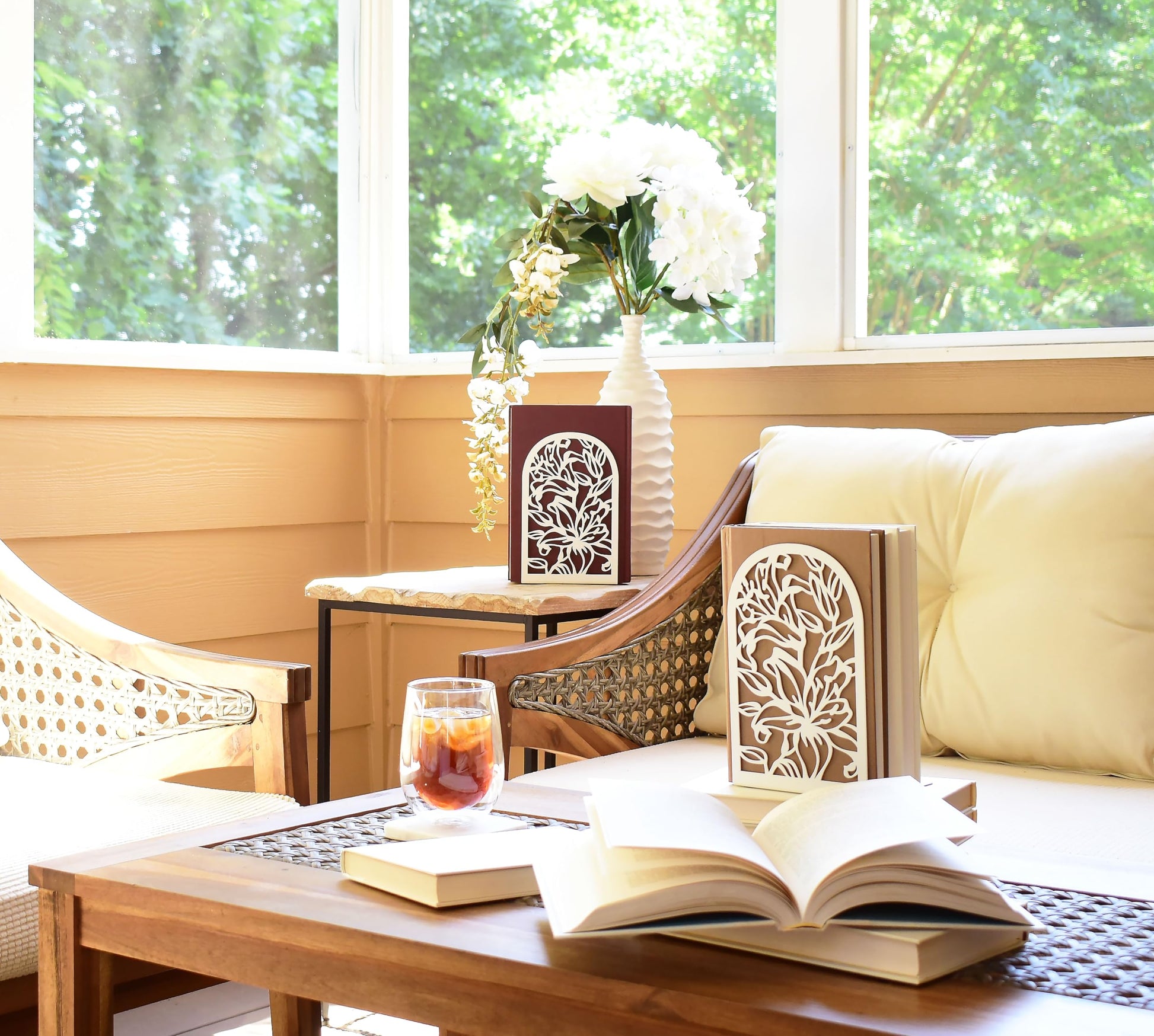 CNK Premium BookEnds - Metal Book Stoppers for Heavy Books, Home Office, Decorative Lily Flower