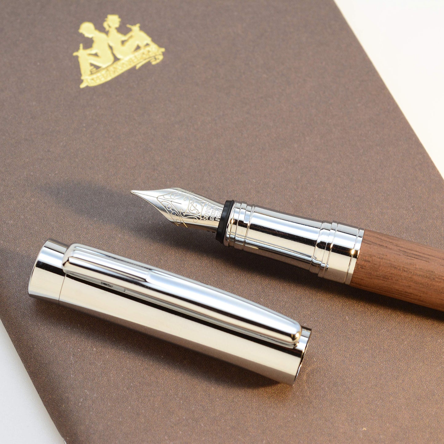 LACHIEVA LUX Walnut Fountain Pen, German Fine Nib, Smooth Ink Flow, Wooden Gift Box with Converter