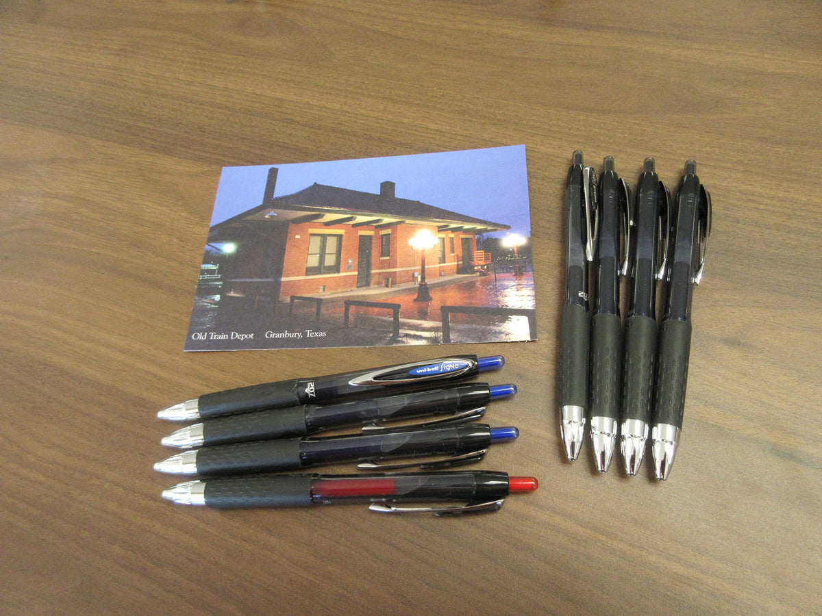 Uni Signo 207 Retractable Gel Pens, Micro 0.5mm, 4 Black, 3 Blue, 1 Red