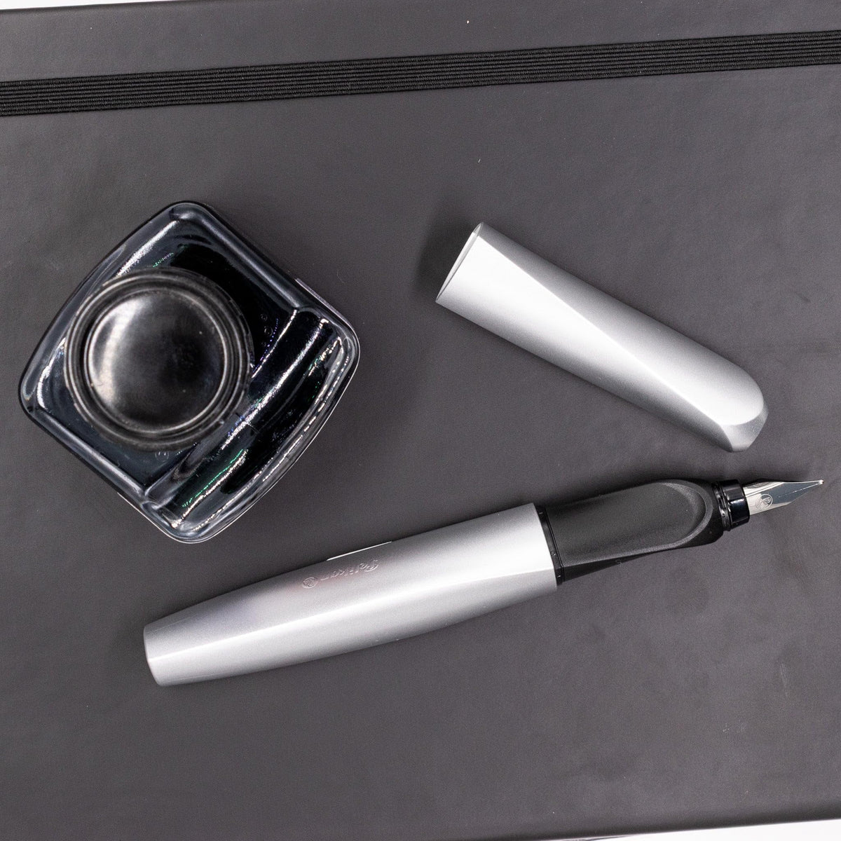 Pelikan Twist Fountain Pen with 1 Ink Cartridge, Medium Nib, Silver, Boxed (947101)