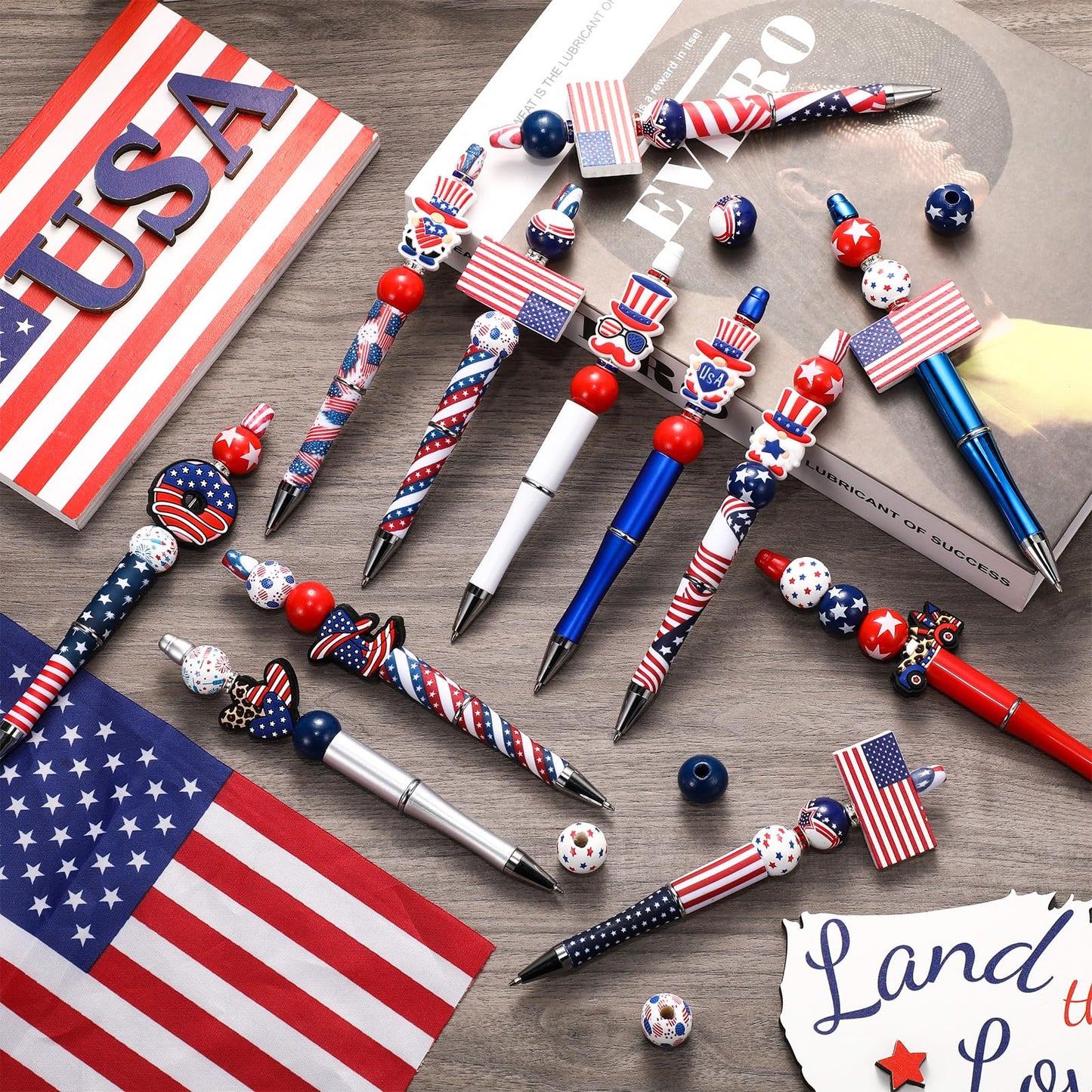 Geyee 12 Set Plastic Beadable Pens Assorted Bead DIY Pens, American Flag