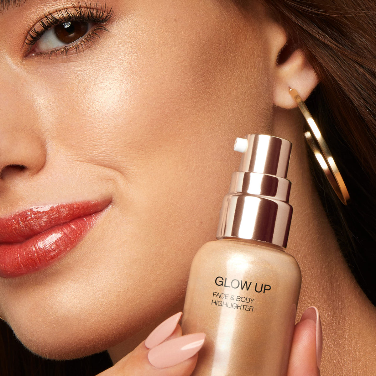 KIKO Milano Glow Up Face And Body Highlighter 01 Champagne