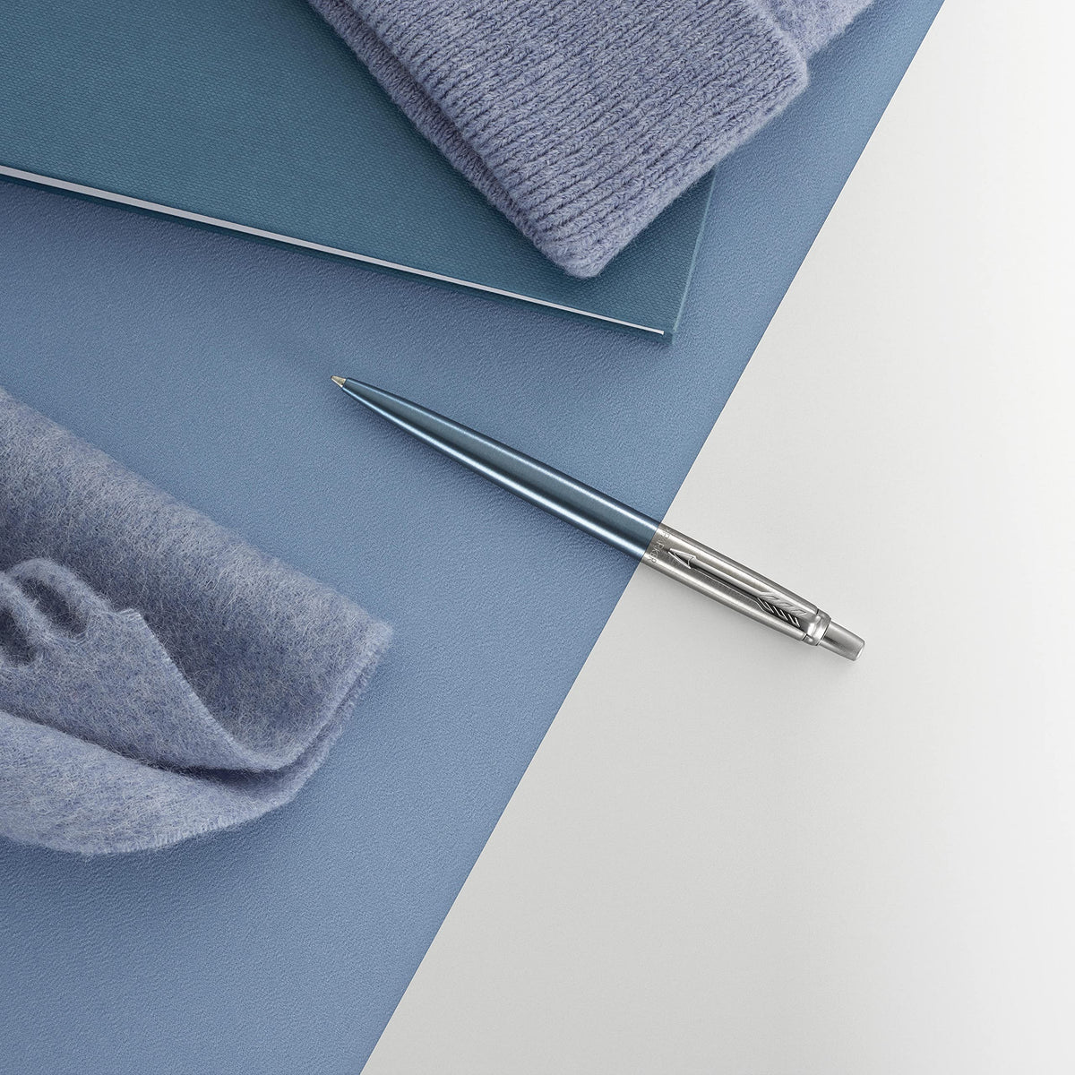 Parker Jotter Ballpoint Pen Waterloo Blue with Medium Point Blue Ink Gift Box (1953191)